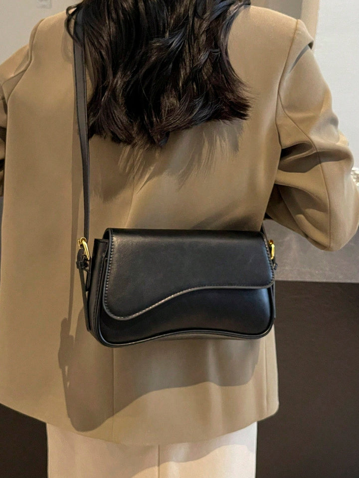 Celeste - Magnetic Buckle Shoulder Bag